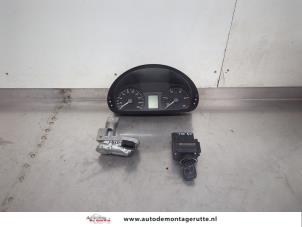 Gebruikte Kontaktslot + computer Mercedes Sprinter 3,5t (906.63) 316 CDI 16V Prijs € 400,00 Margeregeling aangeboden door Autodemontage M.J. Rutte B.V.