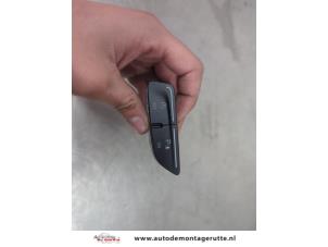 O196636 Gebruikte start/stop schakelaar Ford B-Max