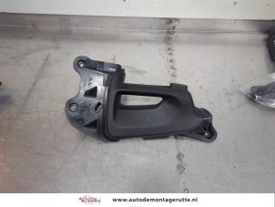O196643 Gebruikte portiergreep 4deurs links-achter Ford B-Max