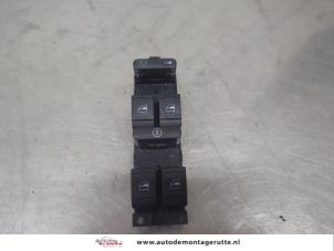 Gebruikte Combischakelaar ramen Seat Alhambra (7V8/9) 2.0 Prijs op aanvraag aangeboden door Autodemontage M.J. Rutte B.V.