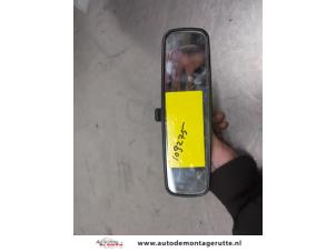 O196732 Gebruikte spiegel binnen Citroen C1