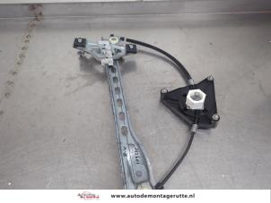 O196738 Gebruikte ruitmechaniek 2deurs rechts-voor Citroen C1