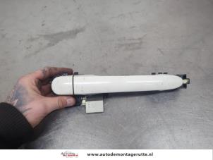 O196741 Gebruikte deurgreep 2deurs rechts Ford KA