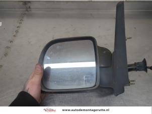 O196747 Gebruikte spiegel buiten links Renault Kangoo