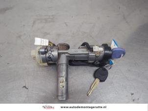 O196756 Gebruikte sleutel+contactslot Hyundai Santafe