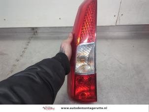 O196778 Gebruikte achterlicht links Volvo V70