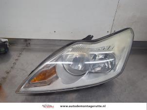 O196790 Gebruikte koplamp links Ford Focus