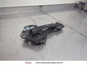 O196815 Gebruikte portiergreep 4deurs links-voor Mercedes Sprinter