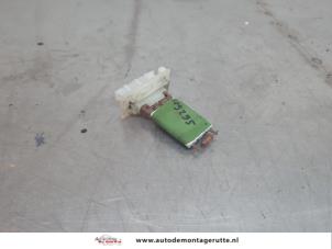 O196820 Gebruikte kachel weerstand Toyota Aygo