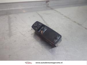 O196876 Gebruikte raam schakelaar elektrisch Mercedes B-Klasse
