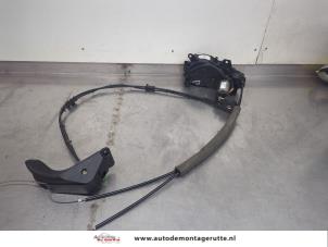 O196915 Gebruikte schuifdeur motor links Peugeot 1007