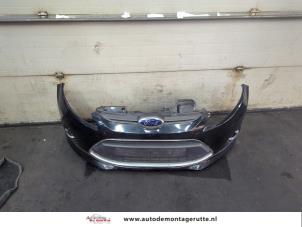 Gebruikte Voorbumper Ford Fiesta 6 (JA8) 1.4 16V Prijs op aanvraag aangeboden door Autodemontage M.J. Rutte B.V.
