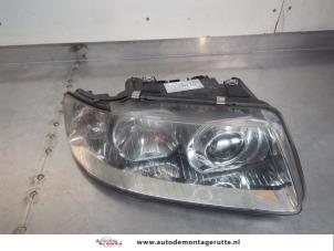 O196996 Gebruikte rechter koplamp Audi A3