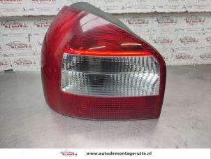 O196989 Gebruikte achterlicht links Audi A3