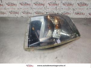 O197000 Gebruikte pinker links Volvo V40