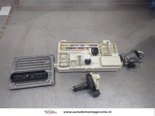 Gebruikte Kontaktslot + computer Volvo C30 (EK/MK) 1.6 16V Prijs € 150,00 Margeregeling aangeboden door Autodemontage M.J. Rutte B.V.