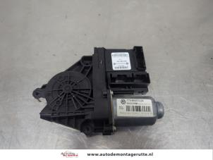 O197063 Gebruikte motor electrisch raam Skoda Octavia