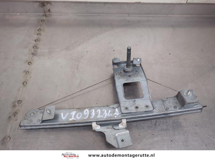 Gebruikte Ruitmechaniek 4Deurs links-achter Dacia Sandero O197068