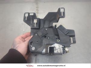 O197081 Gebruikte deurslot mechaniek 4deurs links-voor Ford Fiesta
