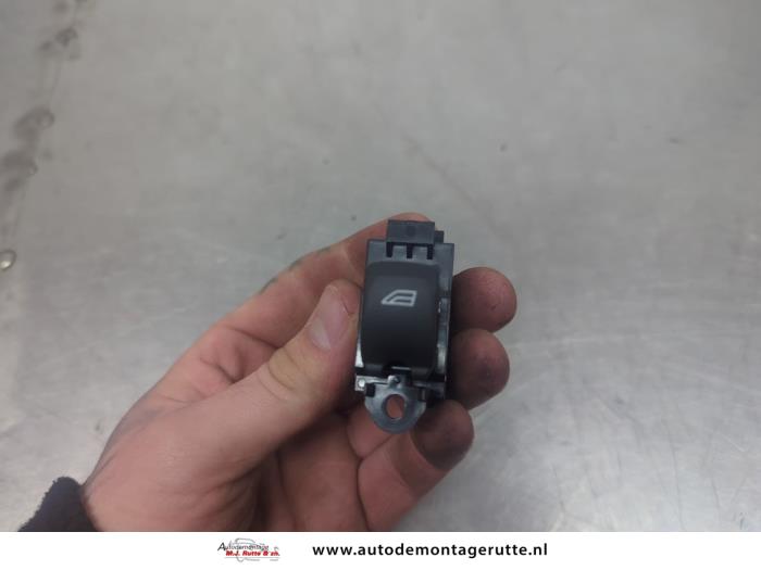 Gebruikte Raam schakelaar elektrisch Volvo C30 O197101