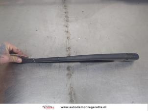 O197122 Gebruikte ruitenwisserarm achter Volvo C30