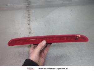 O197157 Gebruikte extra remlicht midden Volkswagen Golf