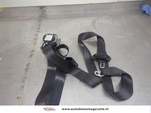 O197215 Gebruikte veiligheidsgordel rechts-voor Volkswagen Golf