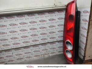 O197253 Gebruikte achterlicht links Ford Fiesta