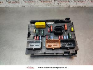 O197265 Gebruikte zekeringkast Peugeot 207