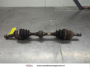 O197276 Gebruikte steekas links-voor Hyundai Matrix