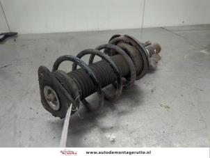 O197287 Gebruikte mac phersonpoot links-voor Volvo V50