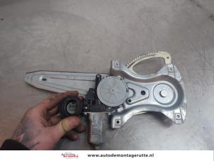 O197329 Gebruikte raammechaniek 4deurs rechts-achter Toyota Auris