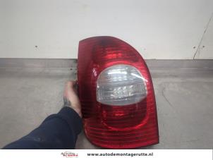 O197351 Gebruikte achterlicht links Citroen Xsara Picasso