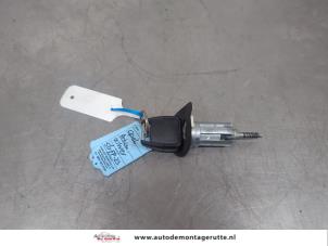 O197381 Gebruikte kontaktslot+sleutel Opel Astra