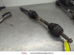 O197451 Gebruikte steekas rechts-voor Renault Grand Scenic