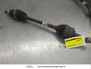 O197467 Gebruikte aandrijfas links-voor Opel Agila