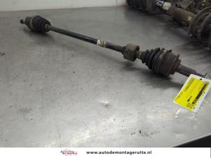 O197468 Gebruikte steekas rechts-voor Opel Agila