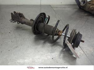 O197521 Gebruikte mac phersonpoot rechts-voor Ford KA