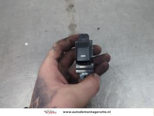 O197570 Gebruikte raam schakelaar elektrisch Kia Rio