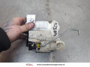 O197579 Gebruikte deurslot mechaniek 4deurs links-voor Kia Rio