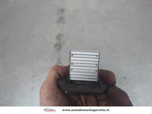 O197586 Gebruikte kachel weerstand Hyundai Tucson