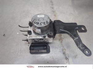 O197595 Gebruikte abs pomp Kia Rio