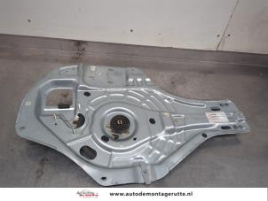 O197614 Gebruikte raammechaniek 4deurs rechts-voor Hyundai Tucson