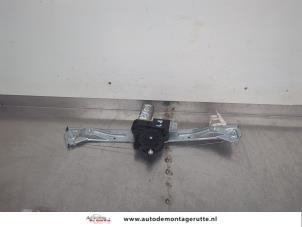 O197645 Gebruikte ruitmechaniek 4deurs links-achter Lancia Delta