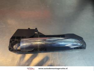 O197650 Gebruikte portiergreep 4deurs links-voor Lancia Delta