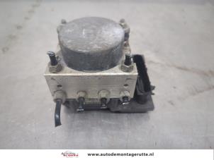 O197733 Gebruikte abs pomp Opel Corsa