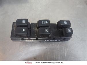 O197782 Gebruikte schakelblok ruiten Hyundai Tucson