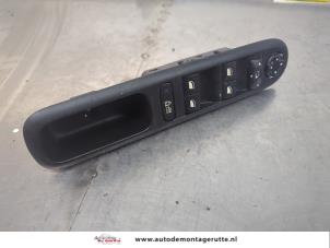 O197803 Gebruikte combischakelaar ramen Peugeot 3008