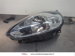 O197843 Gebruikte koplamp links Fiat Punto