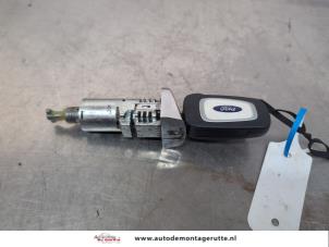 O197853 Gebruikte cilinderslot portier links Ford KA